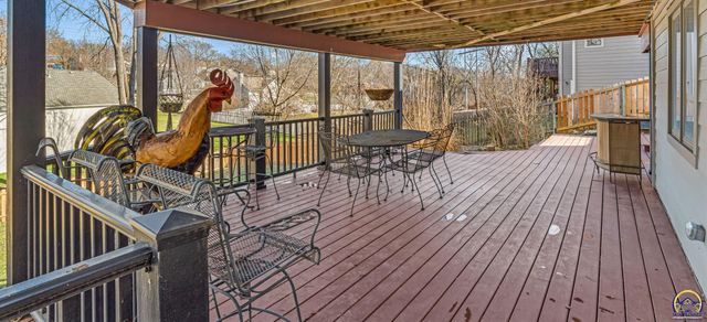 1116 Oak Tree DR, Lawrence, KS 66049