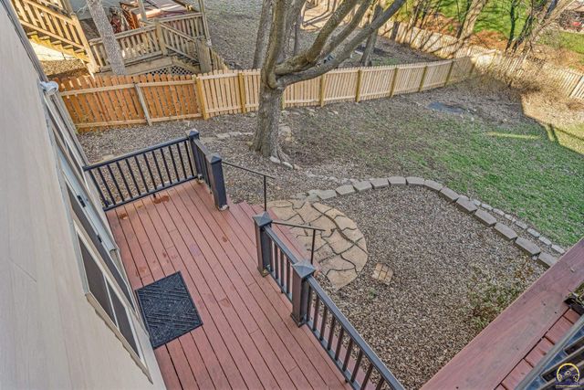 1116 Oak Tree DR, Lawrence, KS 66049