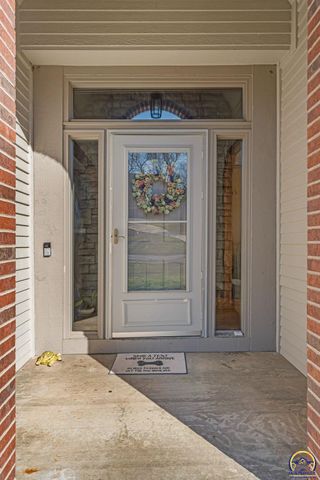 1116 Oak Tree DR, Lawrence, KS 66049