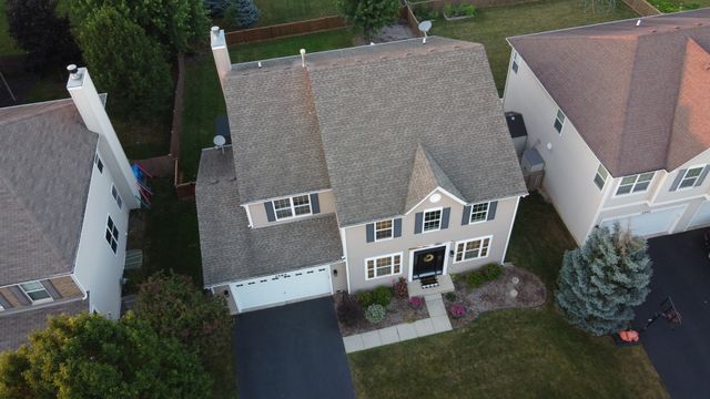 2589 Savanna Drive, Wauconda, IL 60084