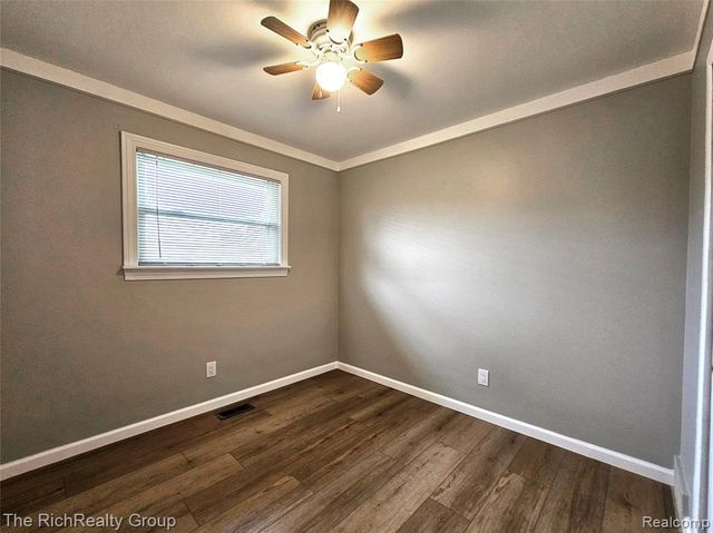284 S Byfield Street, Westland, MI 48186