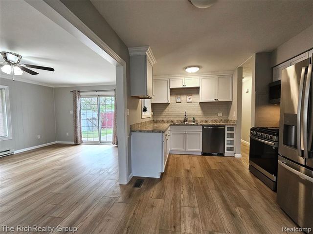 284 S Byfield Street, Westland, MI 48186