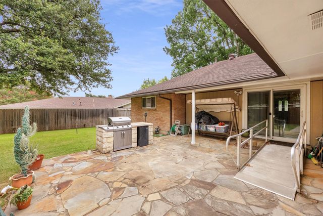 7959 Greenhollow Lane, Dallas, TX 75240