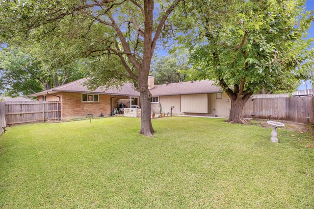 7959 Greenhollow Lane, Dallas, TX 75240