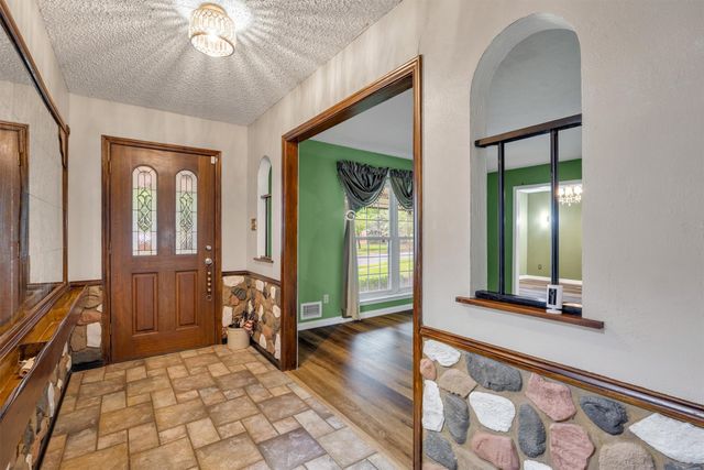 7959 Greenhollow Lane, Dallas, TX 75240