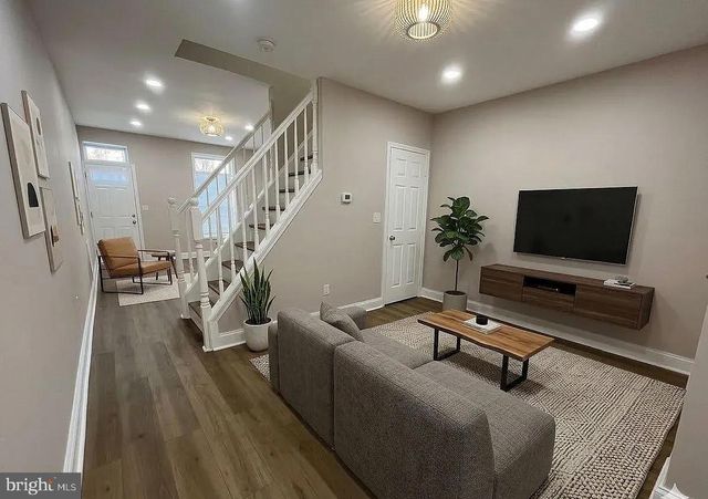 2317 E FAYETTE ST E, Baltimore, MD 21224
