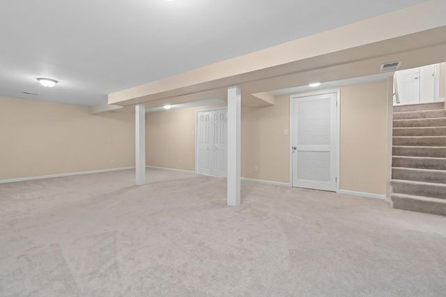 12001 W Lake View Drive, Orland Park, IL 60467