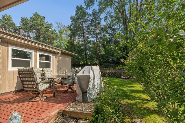 12001 W Lake View Drive, Orland Park, IL 60467