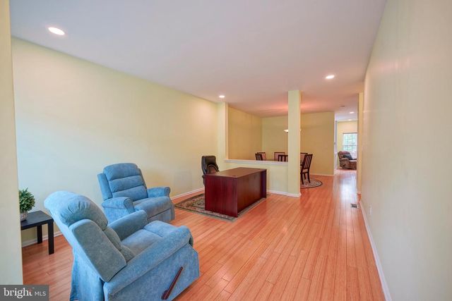 51 VERSAILLES BLVD, Cherry Hill, NJ 08003