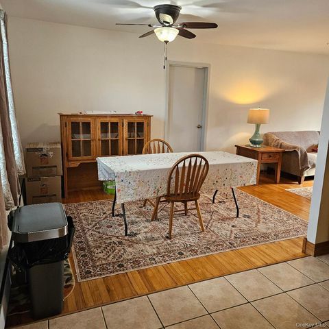 28 Cardinal Drive, Poughkeepsie, NY 12601