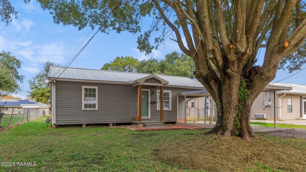 1708 Short Weeks Street, New Iberia, LA 70560