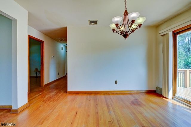 129 Irvington Ave, Franklin Twp., NJ 08873