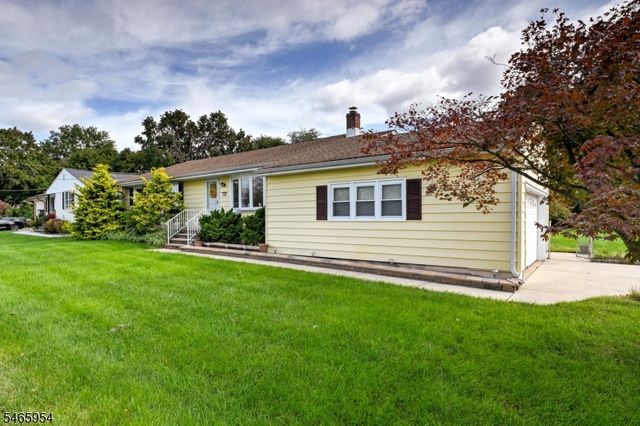 129 Irvington Ave, Franklin Twp., NJ 08873