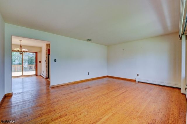 129 Irvington Ave, Franklin Twp., NJ 08873