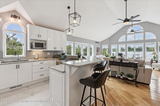 5837 Carlton Street, Haslett, MI 48840