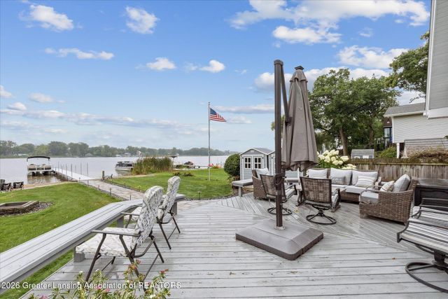 5837 Carlton Street, Haslett, MI 48840
