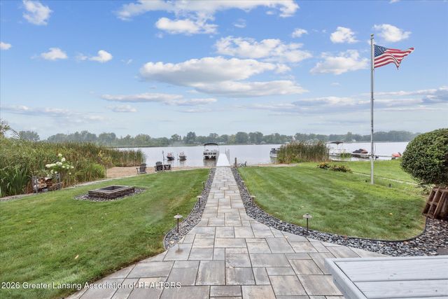 5837 Carlton Street, Haslett, MI 48840