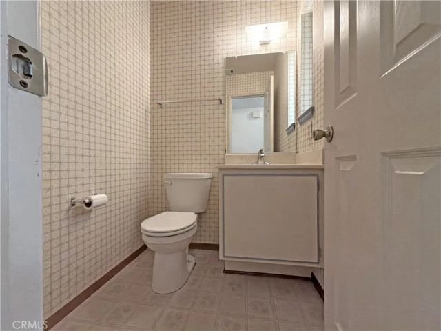 818 Lancaster, Claremont, CA 91711