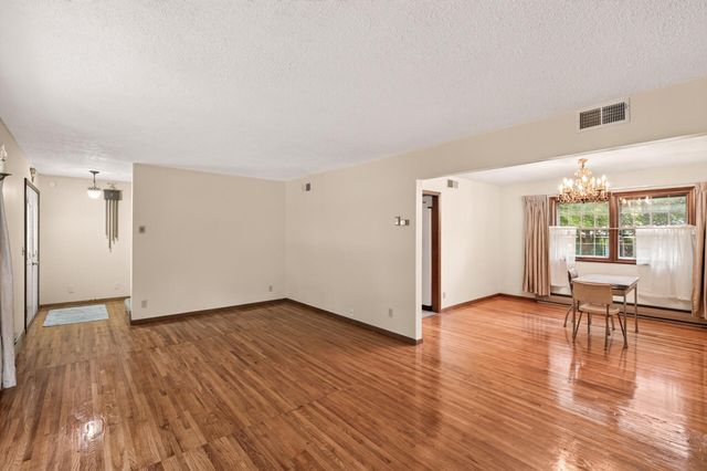 6920 Wentworth Avenue, Richfield, MN 55423