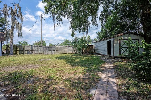 5757 CEDAR PARK Lane, Jacksonville, FL 32210