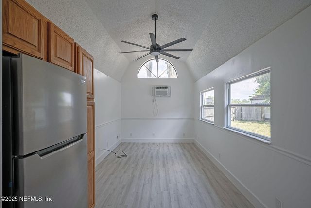 5757 CEDAR PARK Lane, Jacksonville, FL 32210