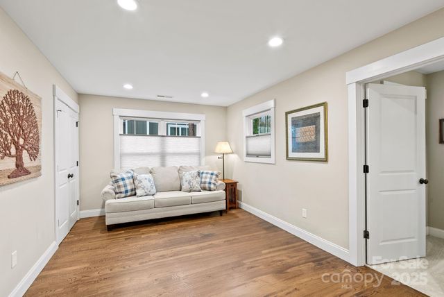 31 Elkmont Drive, Asheville, NC 28804