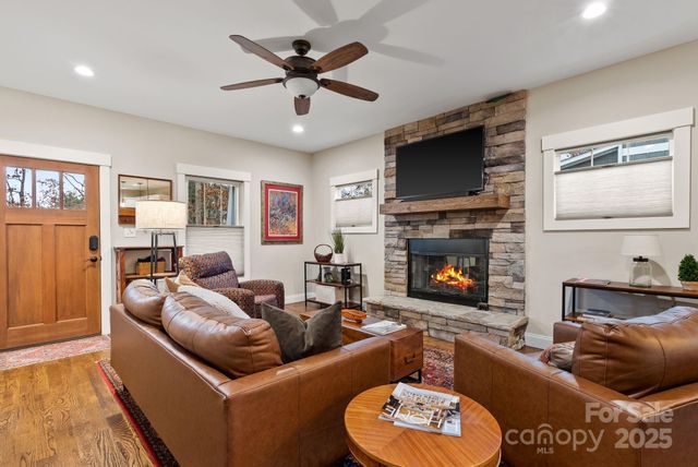 31 Elkmont Drive, Asheville, NC 28804