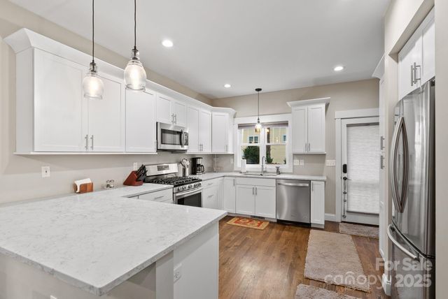 31 Elkmont Drive, Asheville, NC 28804