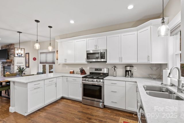 31 Elkmont Drive, Asheville, NC 28804