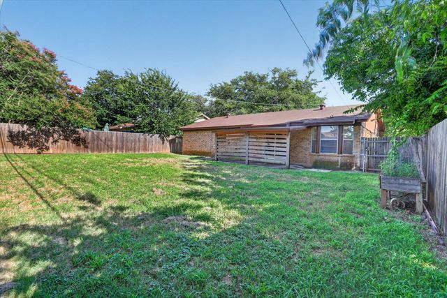6645 Harrison Way, Watauga, TX 76148