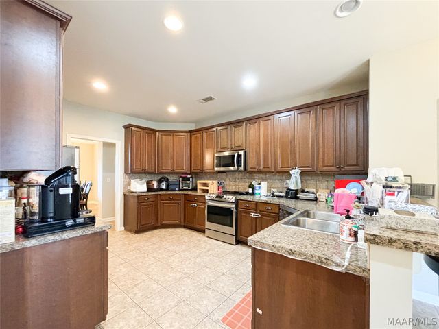9221 Springwood Court, Montgomery, AL 36117