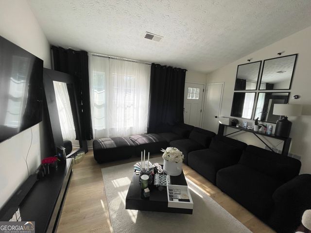 3915 Basil Way SW, Atlanta, GA 30331