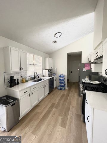 3915 Basil Way SW, Atlanta, GA 30331