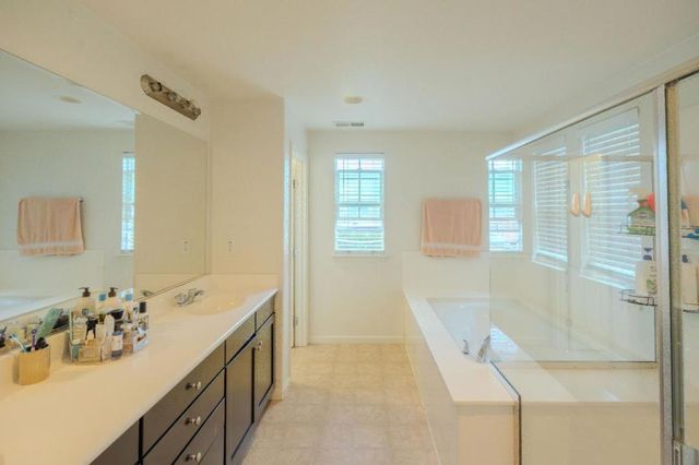 225 Montevina Way, Hayward, CA 94545