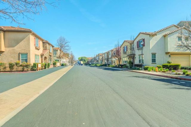 225 Montevina Way, Hayward, CA 94545