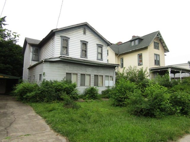 1470 3rd Ave, New Brighton, PA 15066