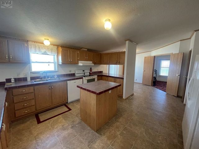 1002 S Sibley Dr, Pueblo West, CO 81007