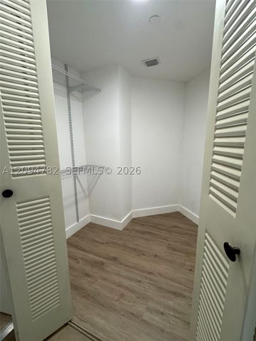 3300 NE 191st St 907, Aventura, FL 33180