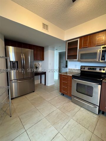 3300 NE 191st St 907, Aventura, FL 33180