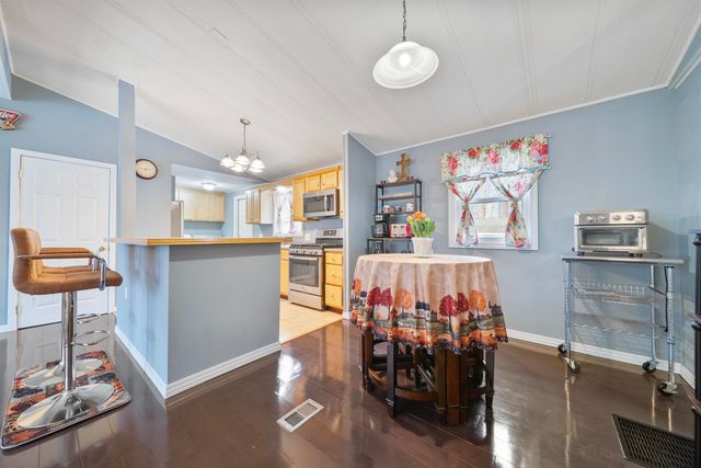 10 Sunshine Drive, Belmont, NH 03220