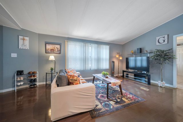 10 Sunshine Drive, Belmont, NH 03220