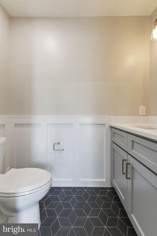 9204 VILLA DR, Bethesda, MD 20817