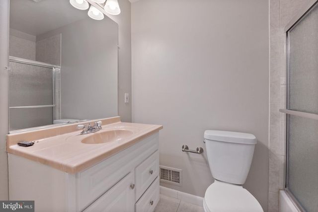 9204 VILLA DR, Bethesda, MD 20817