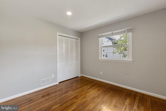 9204 VILLA DR, Bethesda, MD 20817
