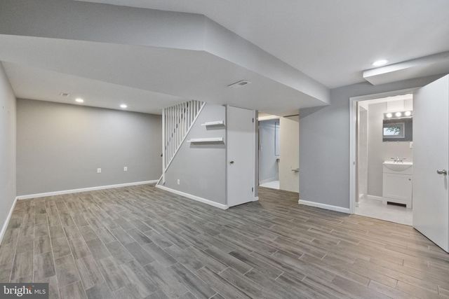 9204 VILLA DR, Bethesda, MD 20817