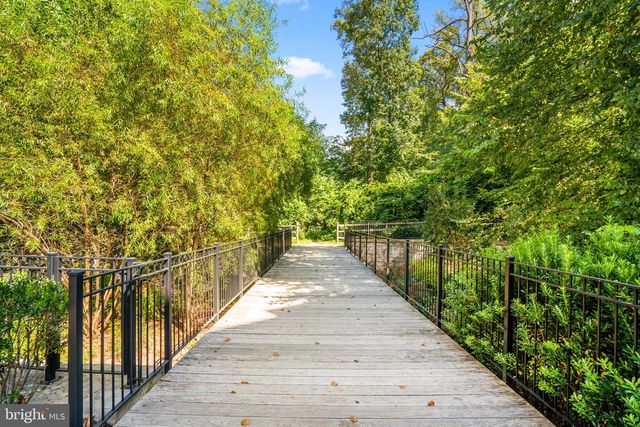 9204 VILLA DR, Bethesda, MD 20817