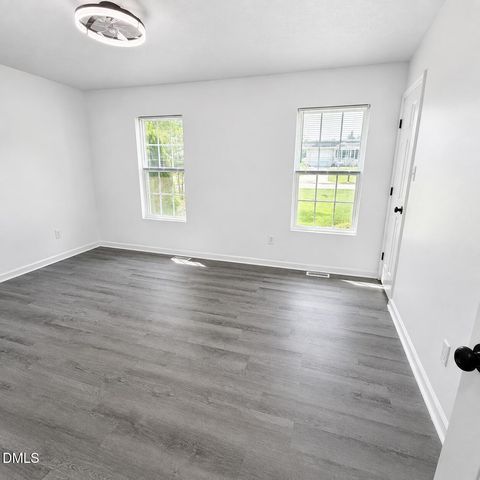 117 Elfreth Lane, Spring Lake, NC 28390