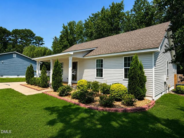 117 Elfreth Lane, Spring Lake, NC 28390