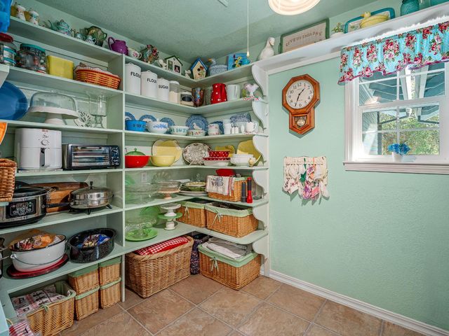4711 Meadowview Acres Rd, Cool, CA 95614