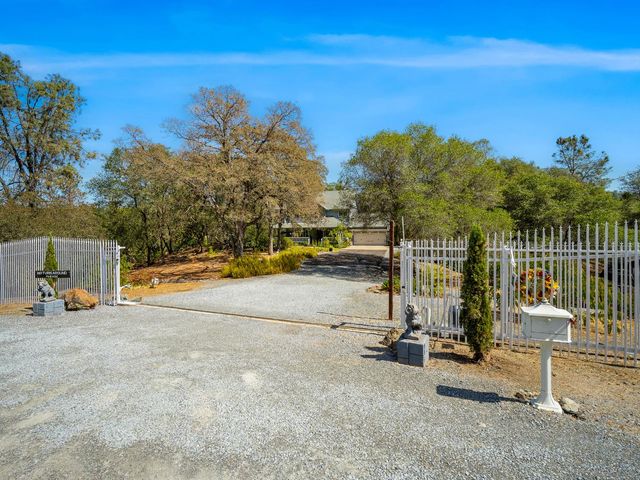 4711 Meadowview Acres Rd, Cool, CA 95614